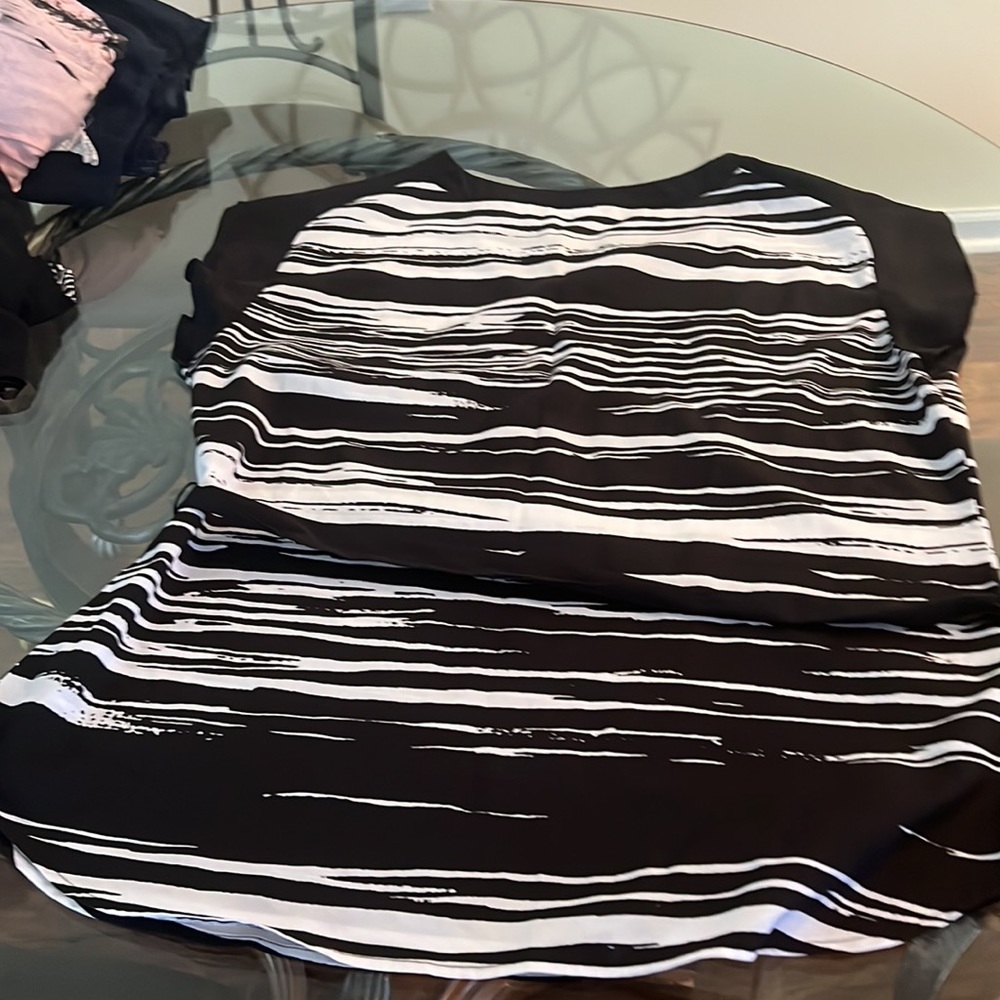 Striped top black and white summer weight